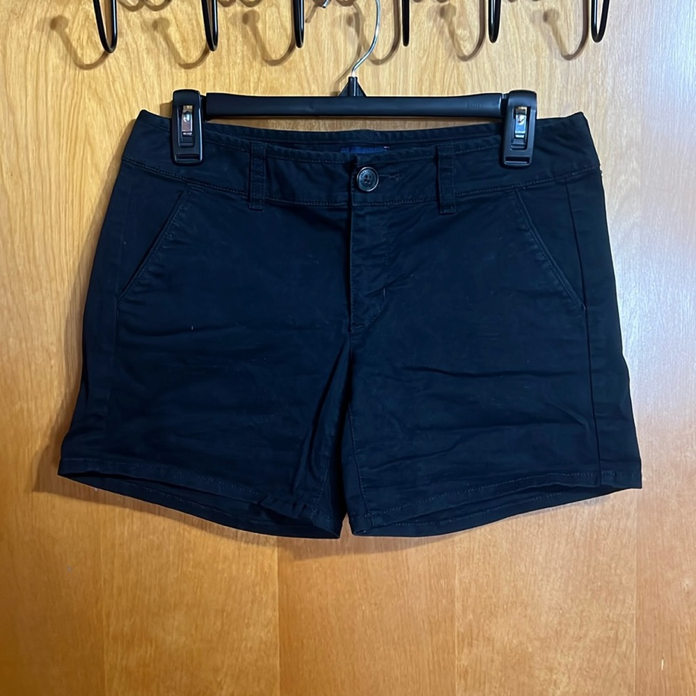 MIDI stretch shorts